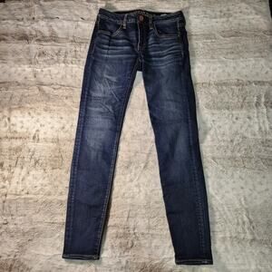 American Eagle Super Lo-Rise Jegging Denim Jeans women's size 2